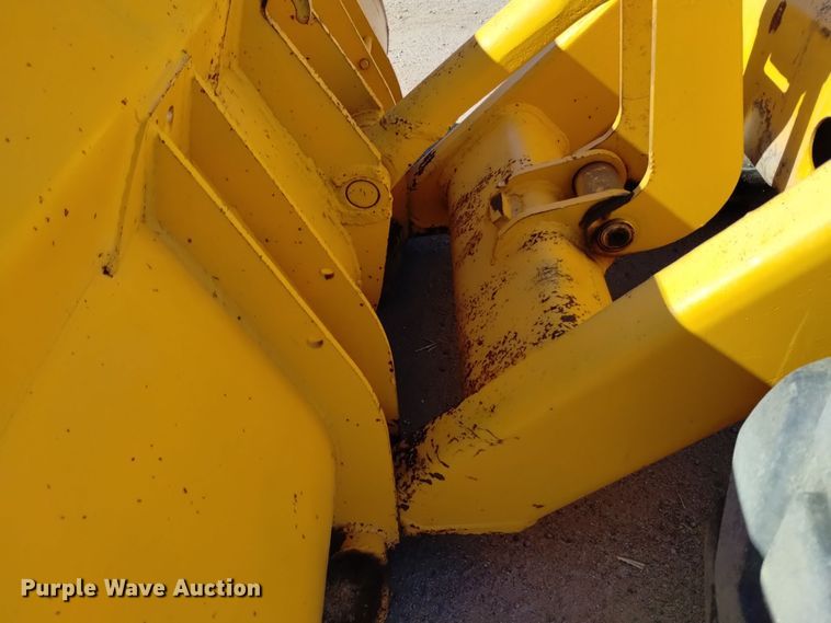 image for item EG9931 1980 John Deere 544B wheel loader