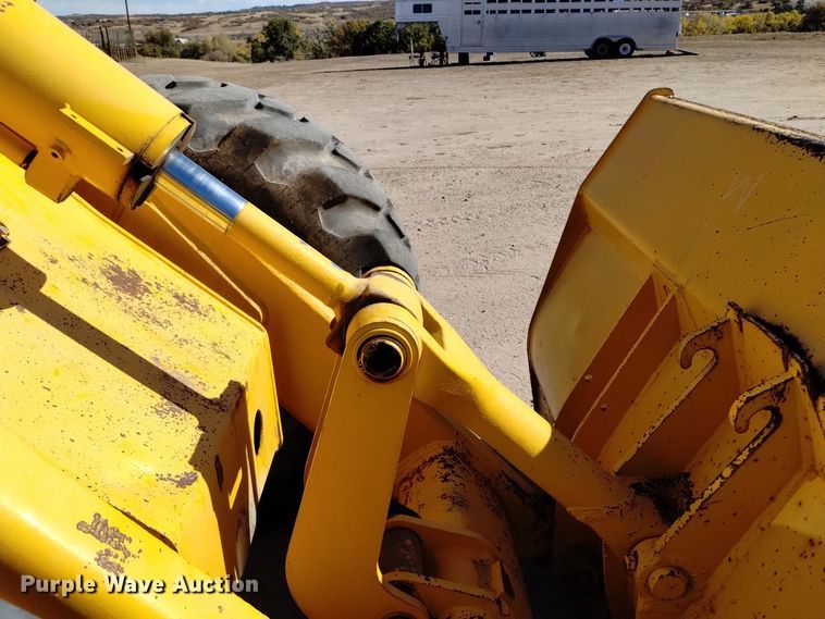 image for item EG9931 1980 John Deere 544B wheel loader