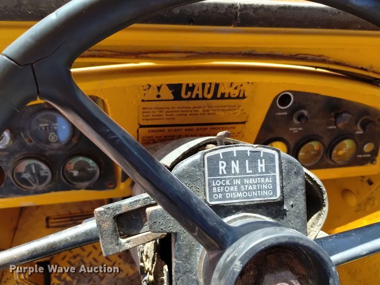 image for item EG9931 1980 John Deere 544B wheel loader