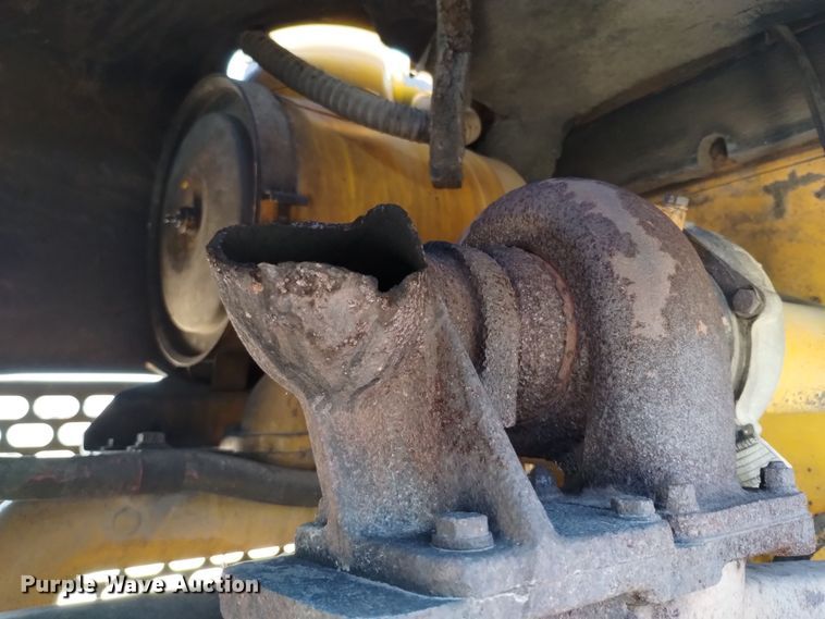 image for item EG9931 1980 John Deere 544B wheel loader