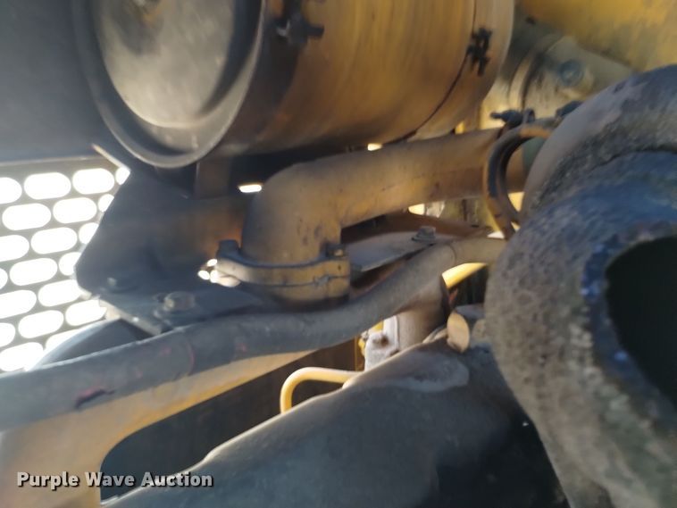 image for item EG9931 1980 John Deere 544B wheel loader