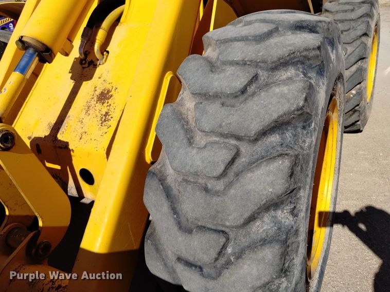 image for item EG9931 1980 John Deere 544B wheel loader