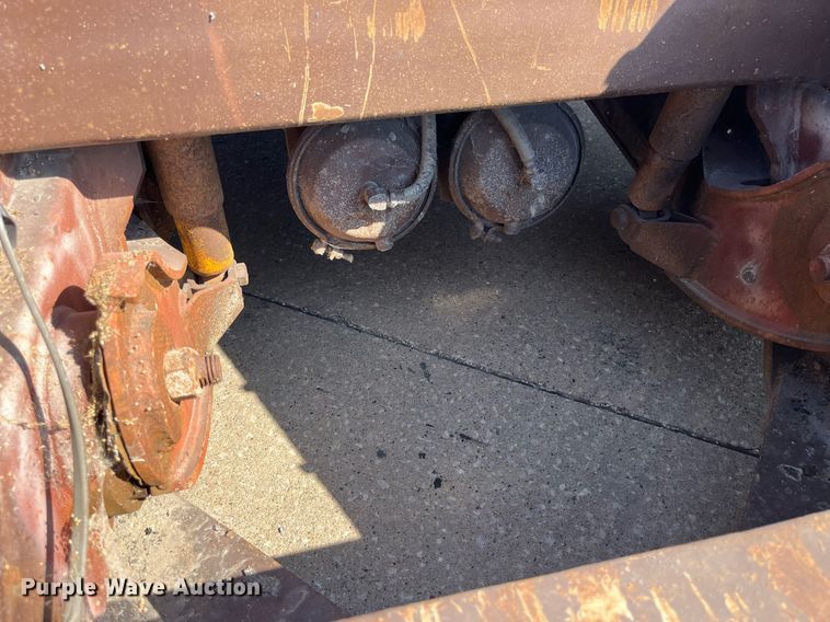 image for item EH2855 1993 Trail King TK100HDG-493 lowboy equipment trailer