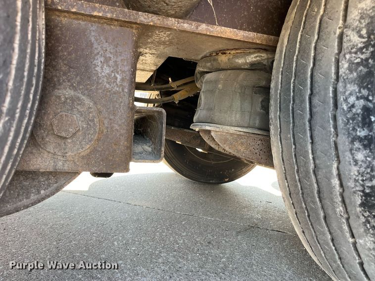 image for item EH2855 1993 Trail King TK100HDG-493 lowboy equipment trailer