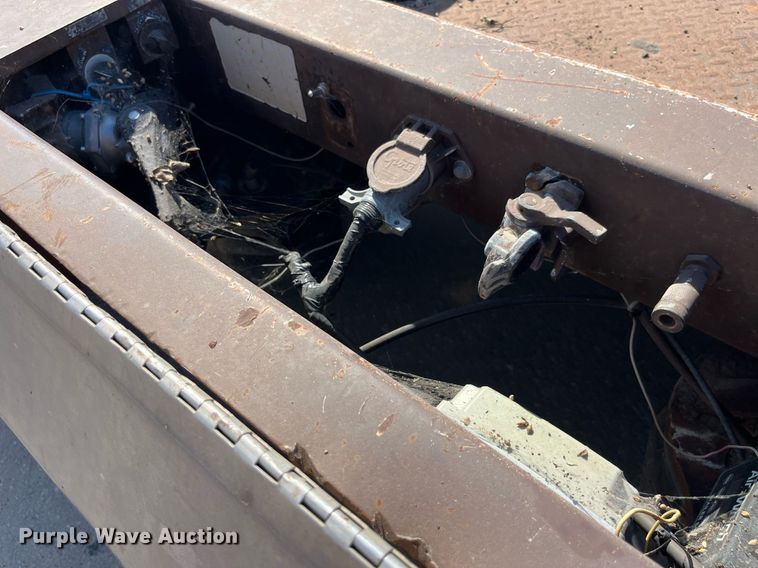 image for item EH2855 1993 Trail King TK100HDG-493 lowboy equipment trailer