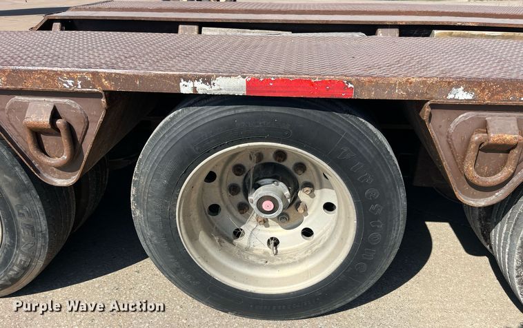 image for item EH2855 1993 Trail King TK100HDG-493 lowboy equipment trailer