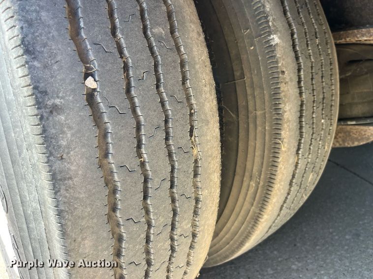 image for item EH2855 1993 Trail King TK100HDG-493 lowboy equipment trailer