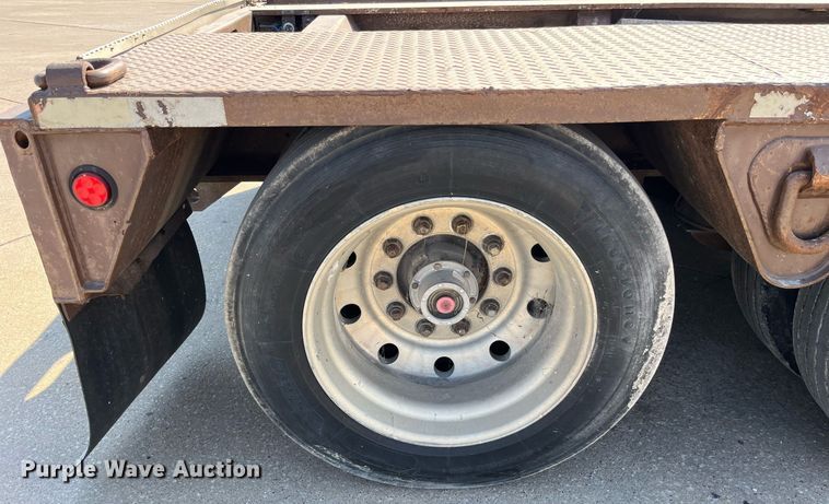 image for item EH2855 1993 Trail King TK100HDG-493 lowboy equipment trailer