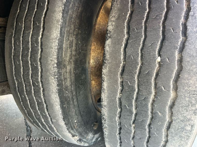 image for item EH2855 1993 Trail King TK100HDG-493 lowboy equipment trailer