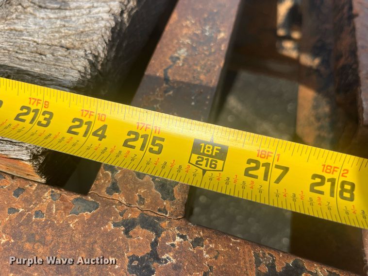 image for item EH2919 2008 Trailerman HHT8185R20 equipment trailer