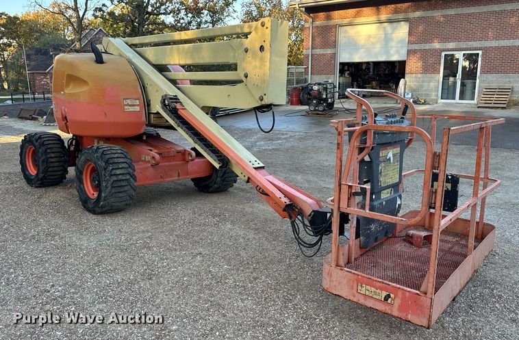 image for item EH7144 2005 JLG 450A Series 2 boom lift