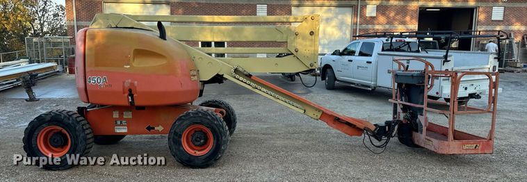image for item EH7144 2005 JLG 450A Series 2 boom lift