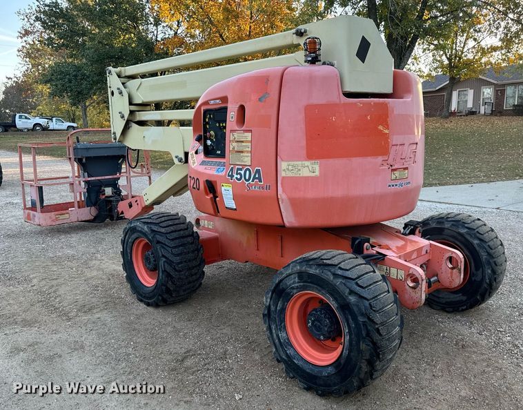 image for item EH7144 2005 JLG 450A Series 2 boom lift