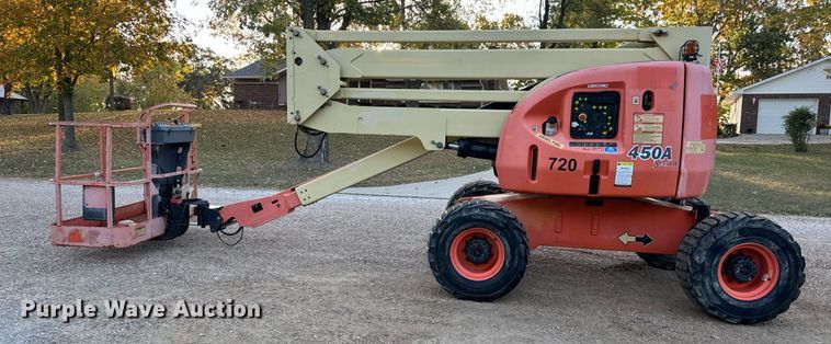 image for item EH7144 2005 JLG 450A Series 2 boom lift