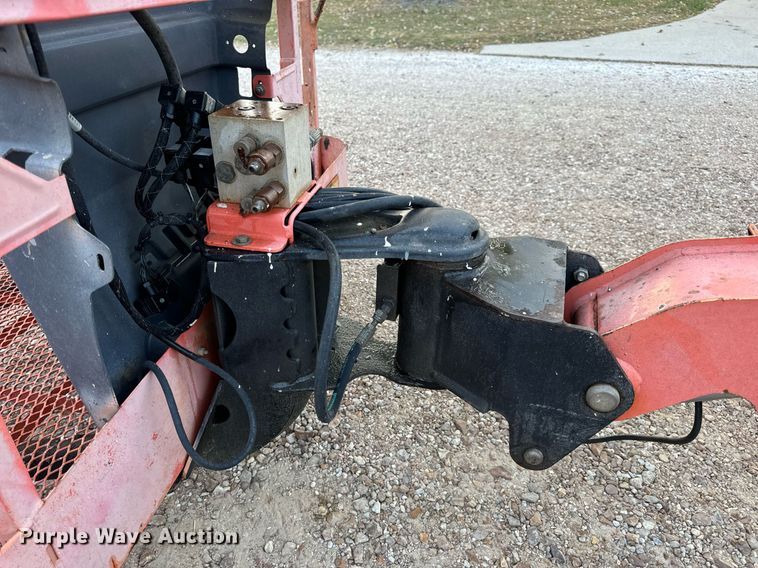 image for item EH7144 2005 JLG 450A Series 2 boom lift