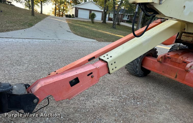 image for item EH7144 2005 JLG 450A Series 2 boom lift