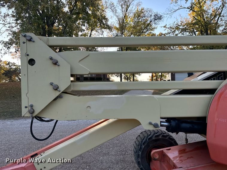 image for item EH7144 2005 JLG 450A Series 2 boom lift