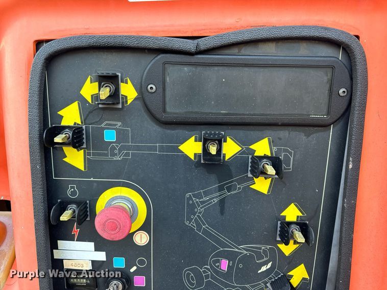 image for item EH7144 2005 JLG 450A Series 2 boom lift