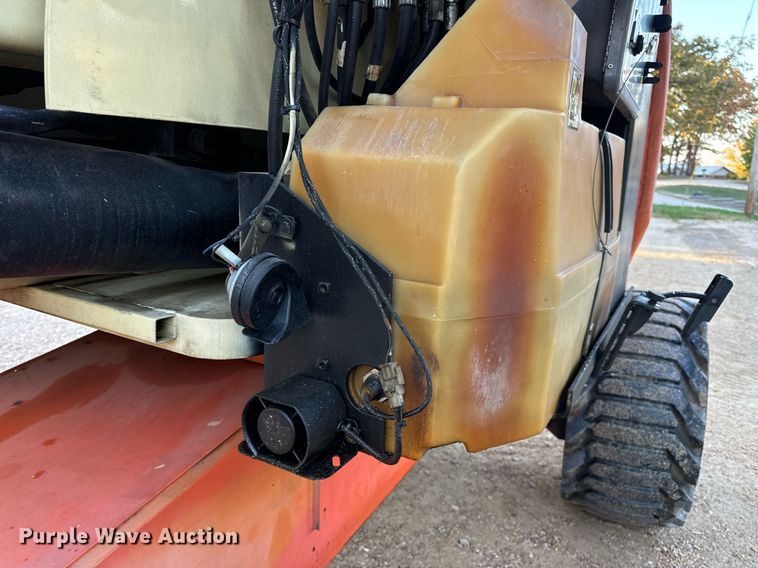 image for item EH7144 2005 JLG 450A Series 2 boom lift