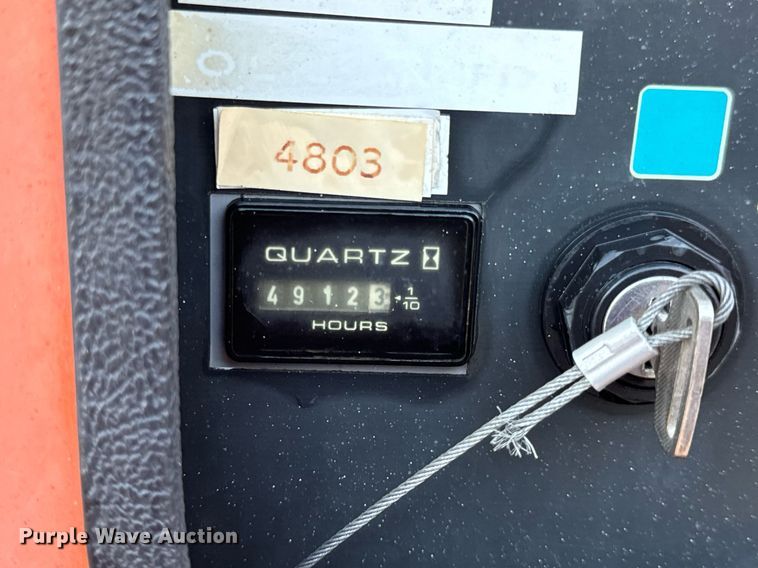 image for item EH7144 2005 JLG 450A Series 2 boom lift