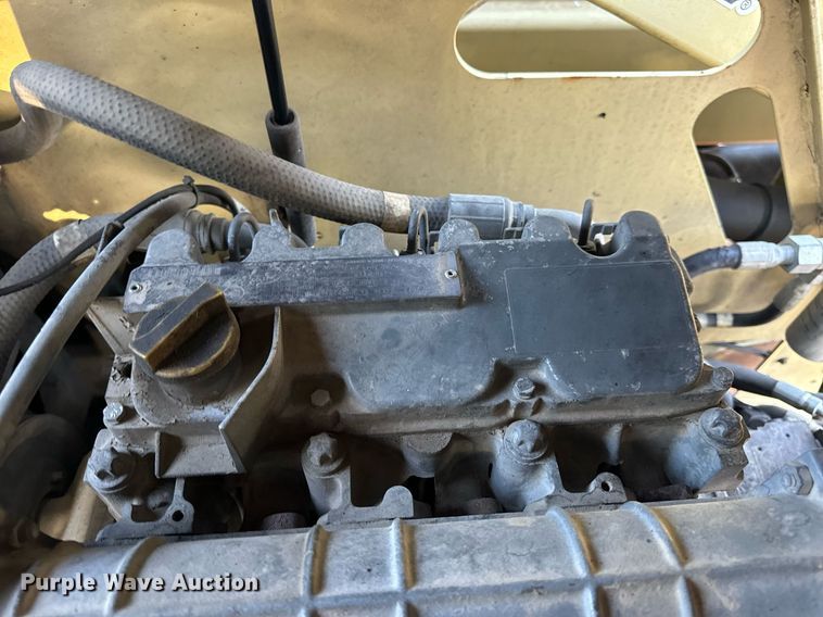 image for item EH7144 2005 JLG 450A Series 2 boom lift