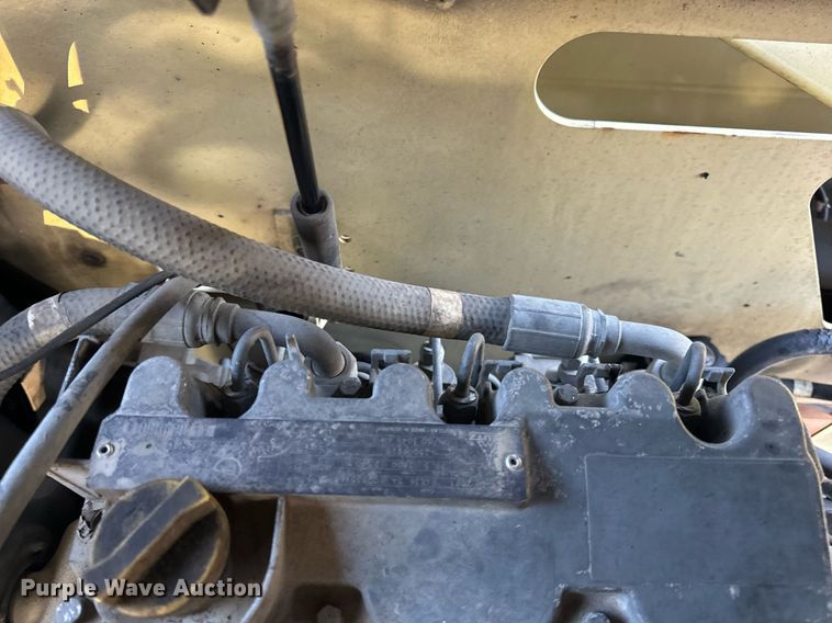 image for item EH7144 2005 JLG 450A Series 2 boom lift