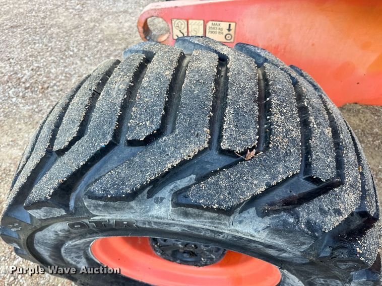 image for item EH7144 2005 JLG 450A Series 2 boom lift