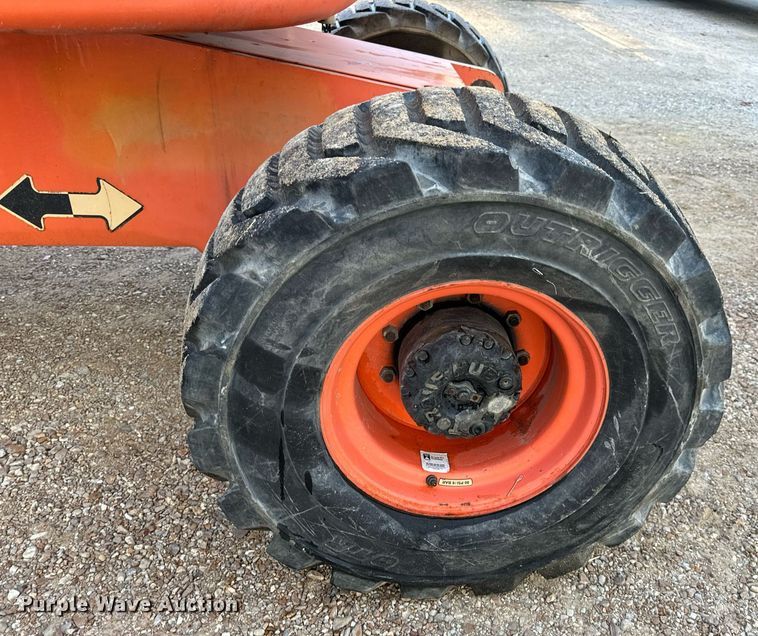 image for item EH7144 2005 JLG 450A Series 2 boom lift