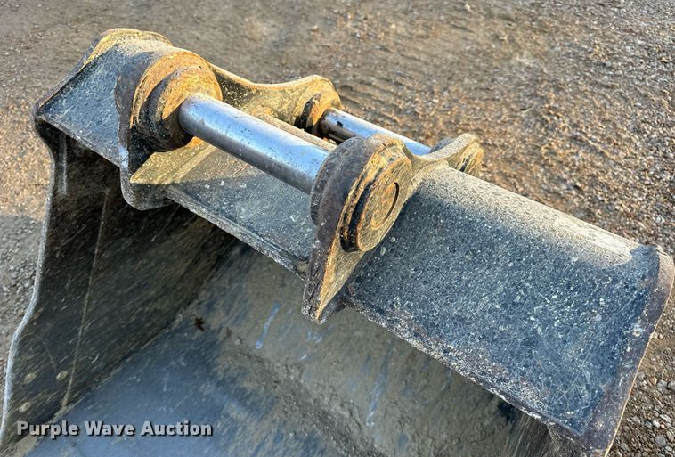 image for item EH7147 (2) Caterpillar excavator buckets