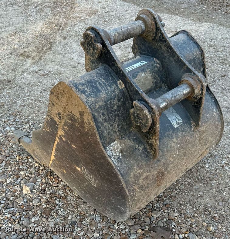 image for item EH7148 Caterpillar excavator bucket