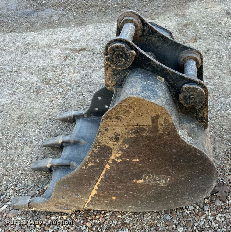 image for item EH7148 Caterpillar excavator bucket