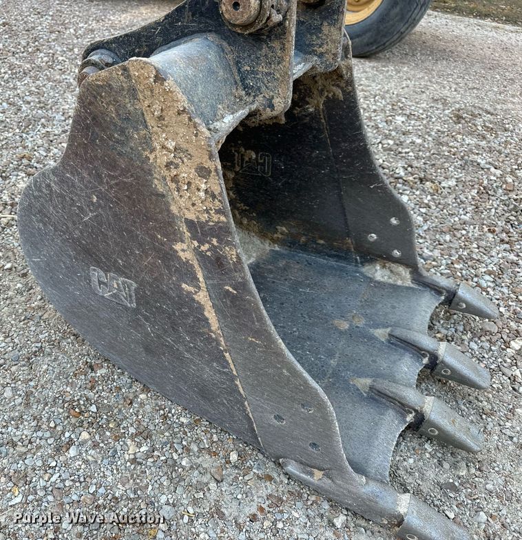 image for item EH7148 Caterpillar excavator bucket