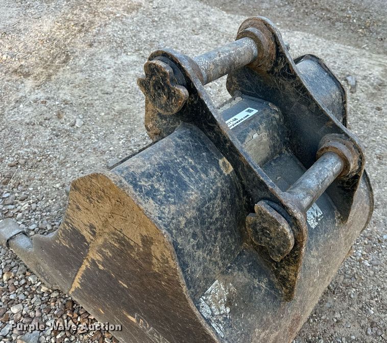 image for item EH7148 Caterpillar excavator bucket