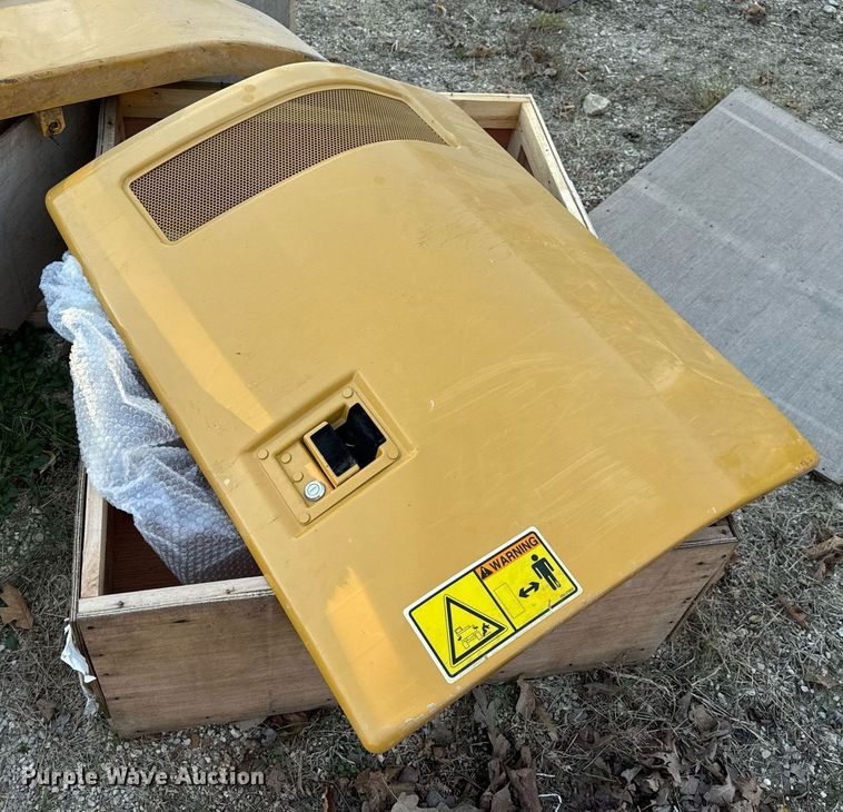 image for item EH7150 Caterpillar excavator parts