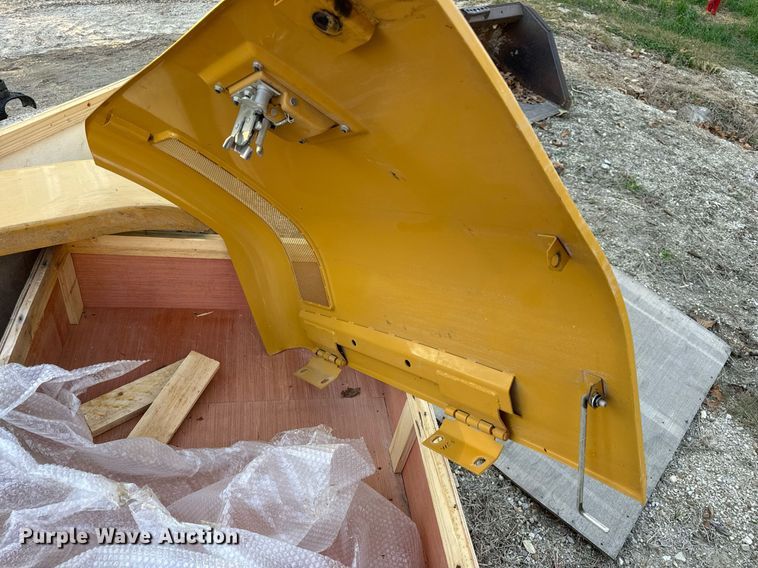 image for item EH7150 Caterpillar excavator parts