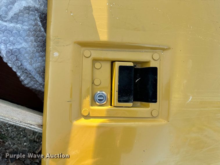 image for item EH7150 Caterpillar excavator parts