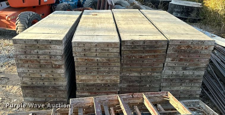 image for item EH7152 Concrete forms