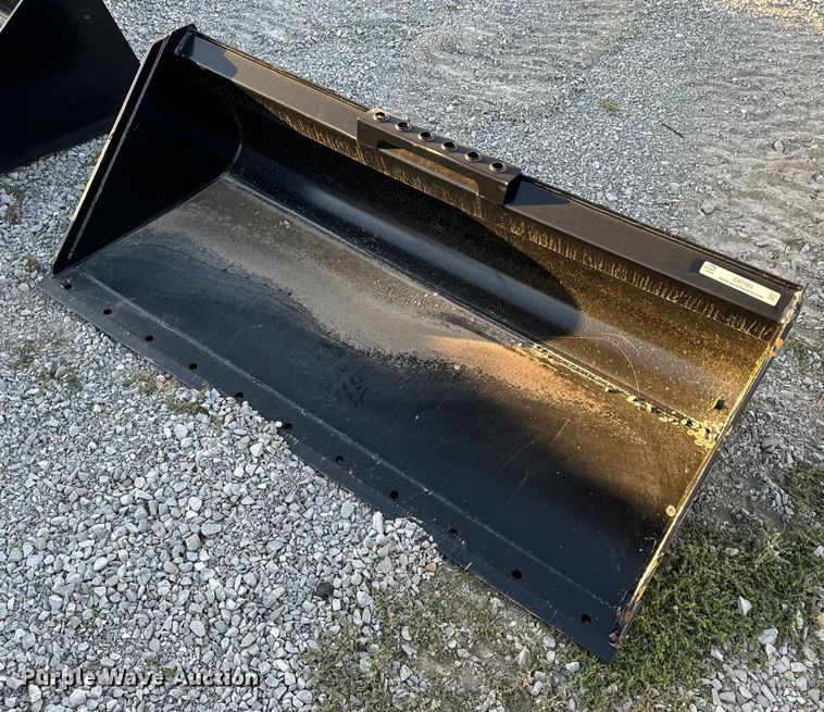 image for item EH7180 Manitou  66