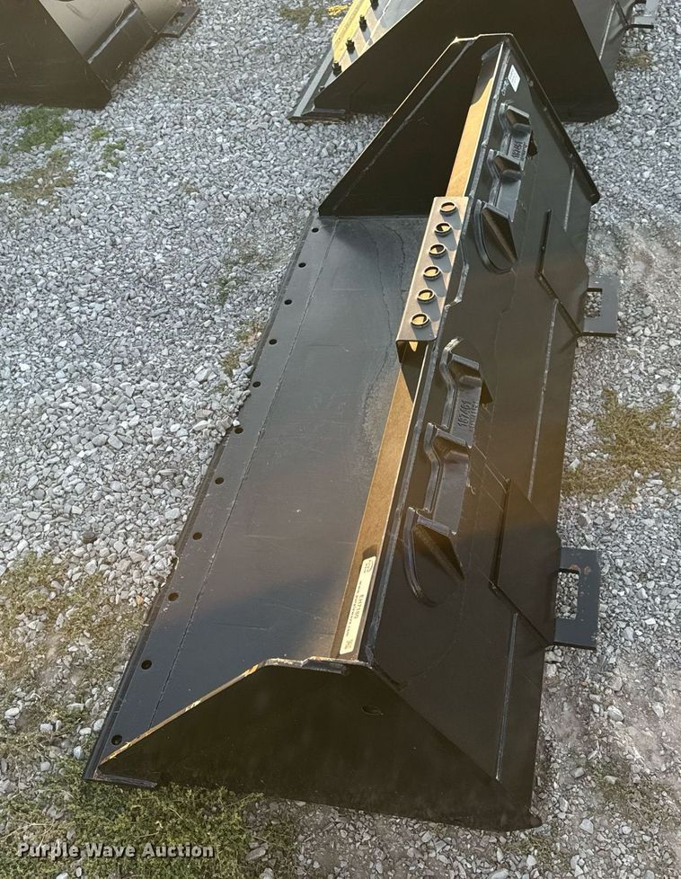 image for item EH7180 Manitou  66