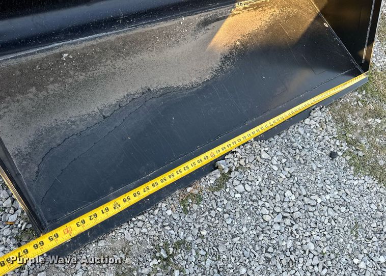 image for item EH7180 Manitou  66