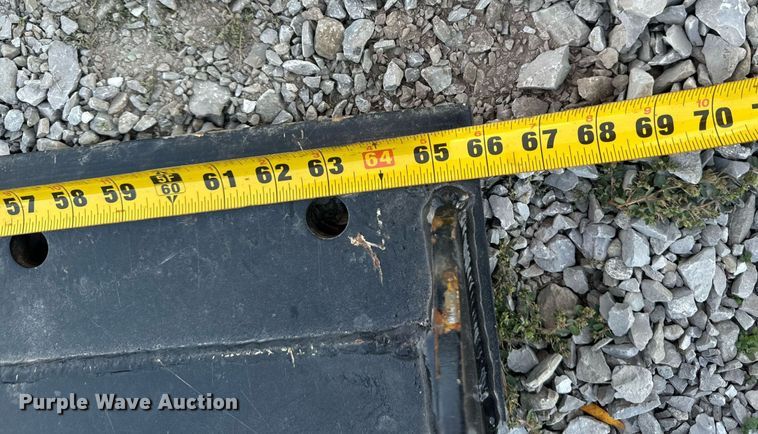 image for item EH7180 Manitou  66