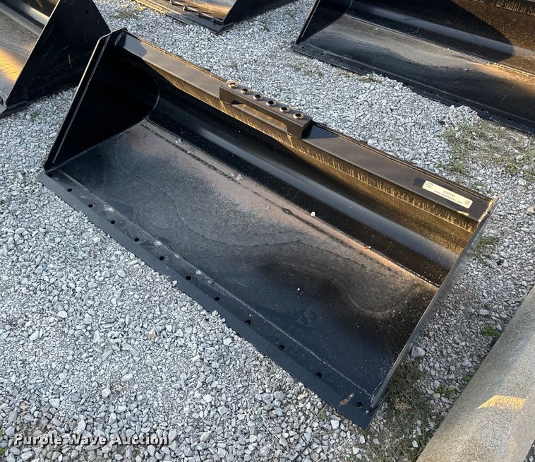 image for item EH7181 Manitou  70