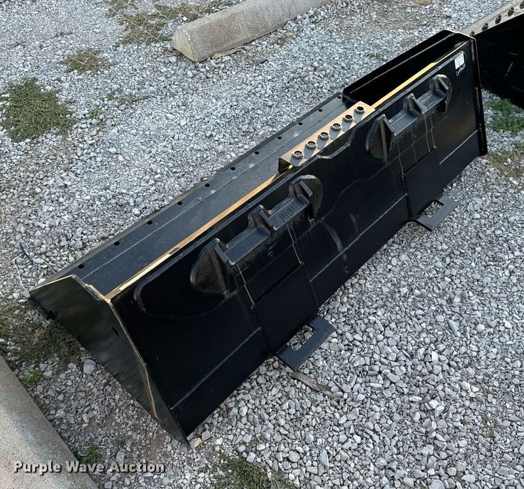 image for item EH7181 Manitou  70