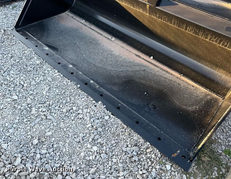 image for item EH7181 Manitou  70