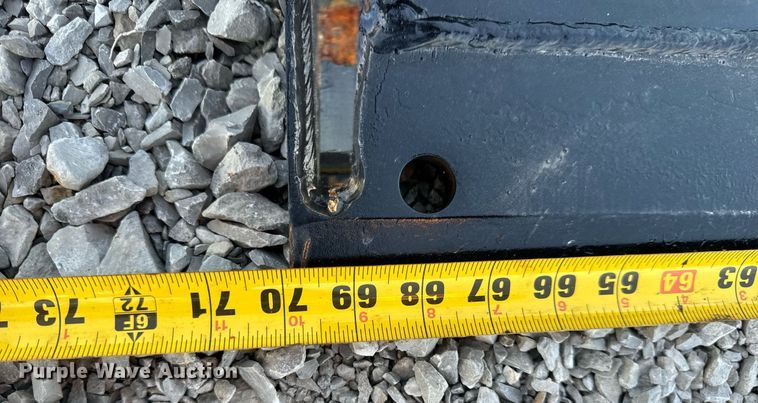 image for item EH7181 Manitou  70