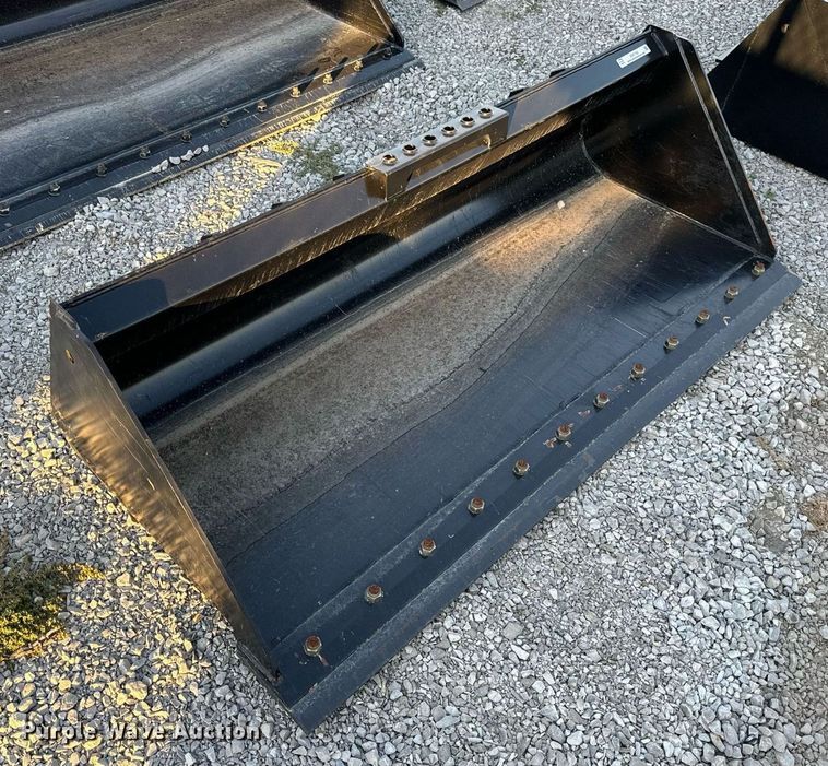 image for item EH7182 Manitou  74