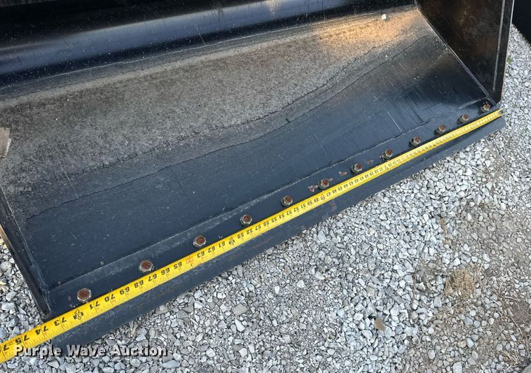 image for item EH7182 Manitou  74