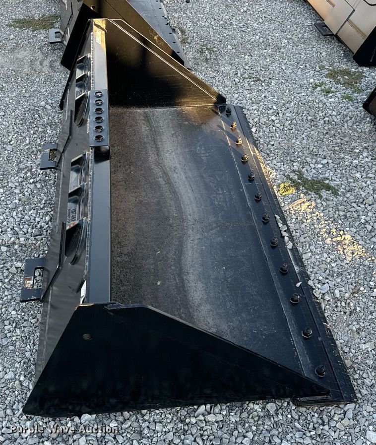 image for item EH7183 Manitou  74