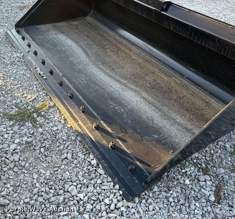 image for item EH7183 Manitou  74