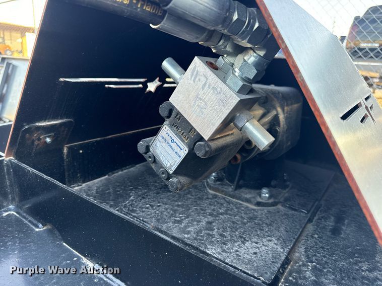 image for item EH7186 Prime skid steer brush mower